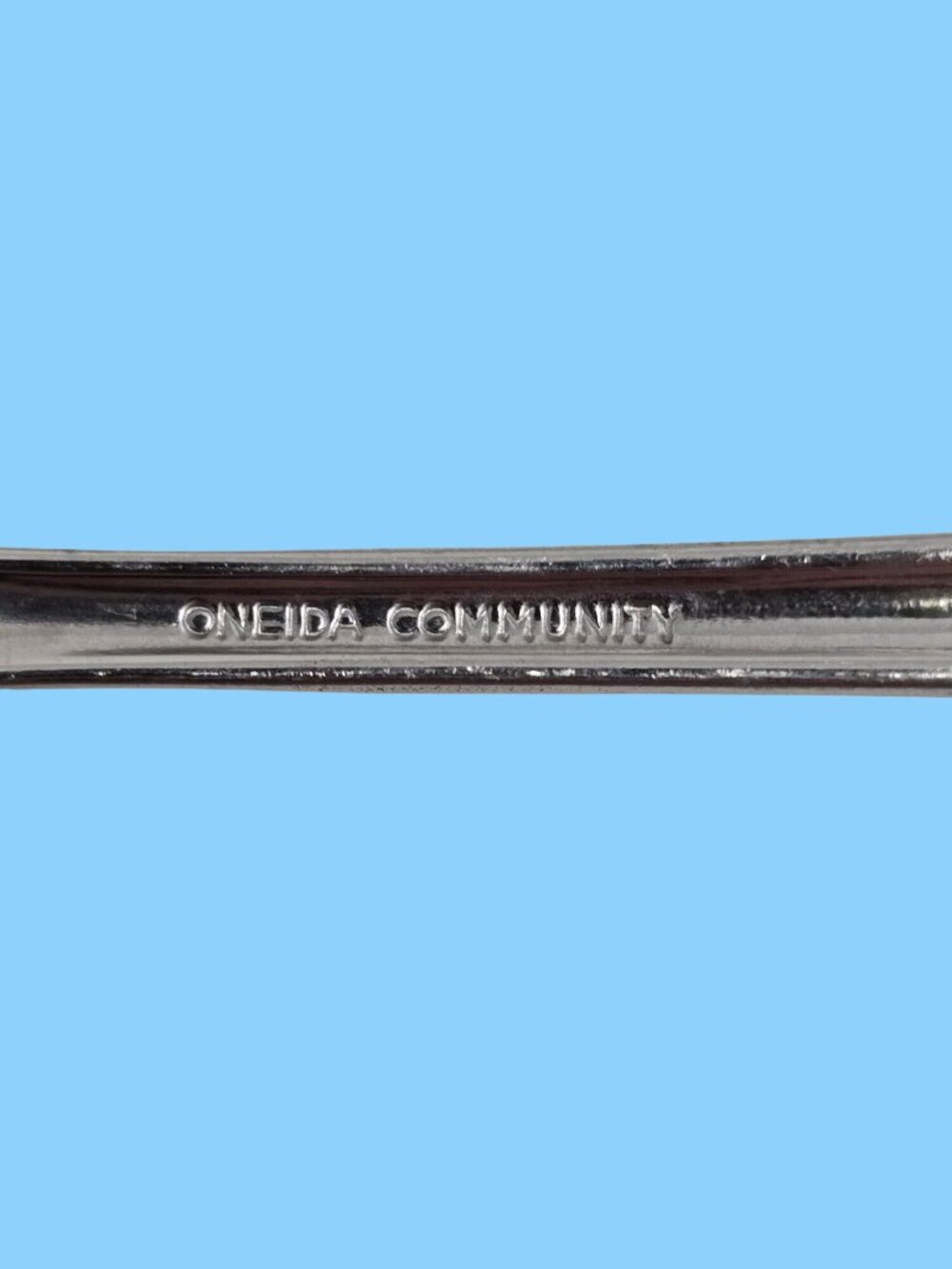 4 Oneida Community ROYAL FLUTE Stainless Steel Butter Knives Flatware - Picture 5 of 5